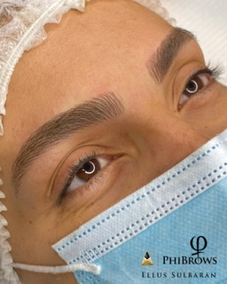 ULTRAREALISMO MANUAL